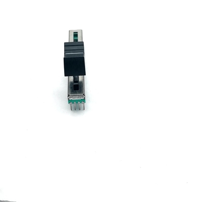 C6044G メタルハンドル 60mm トラベル 8.1mm 幅 サウンドコンソールのイヤホンとマイクに使用
